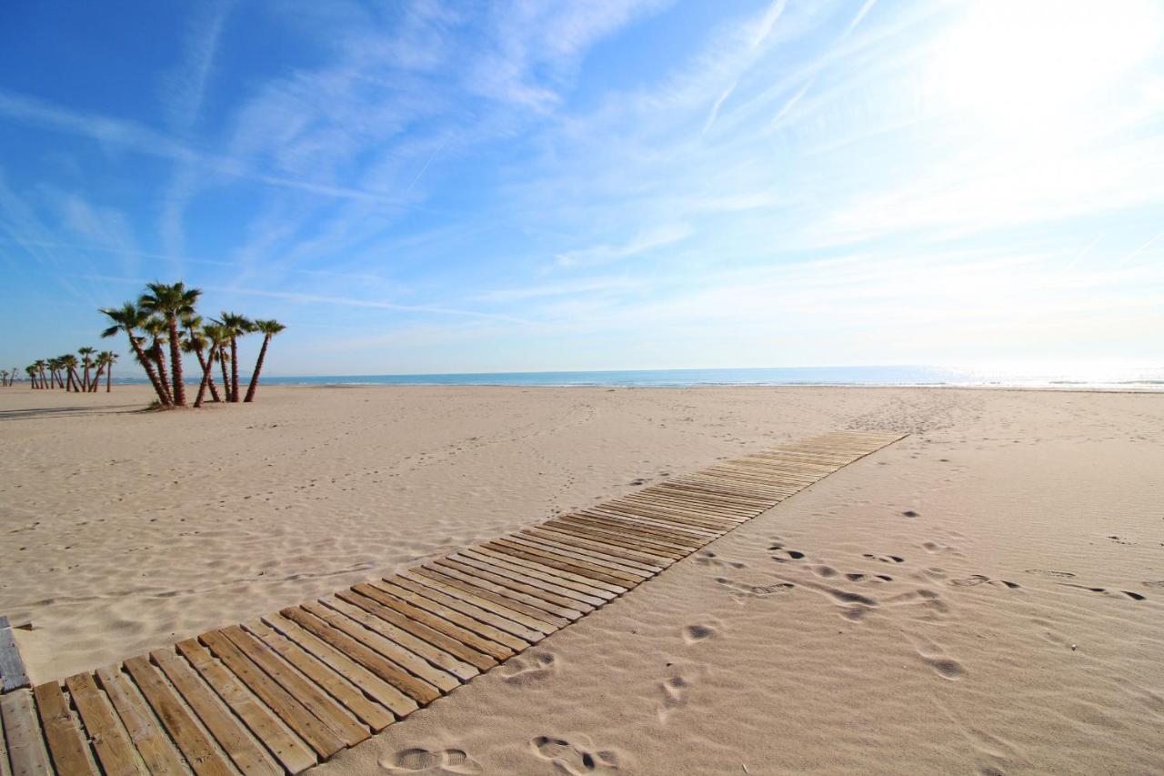 Global Properties, Practico Con Piscina En Residencial Brezo Canet * Canet d'En Berenguer